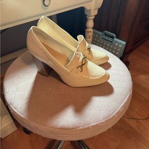 JustFab Cream Croc-Embossed Heels